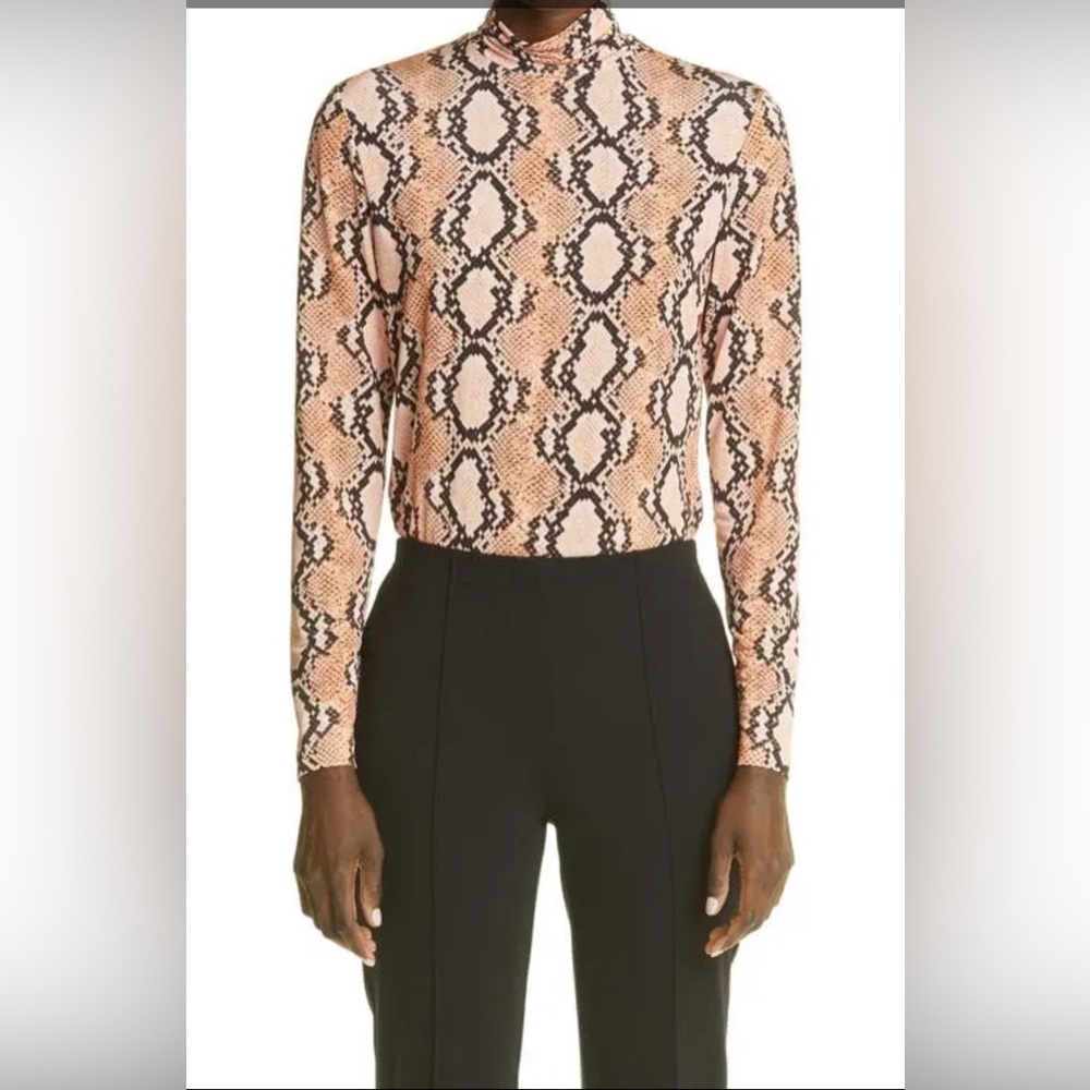 St. John Snakeskin Print Turtleneck - Pehm